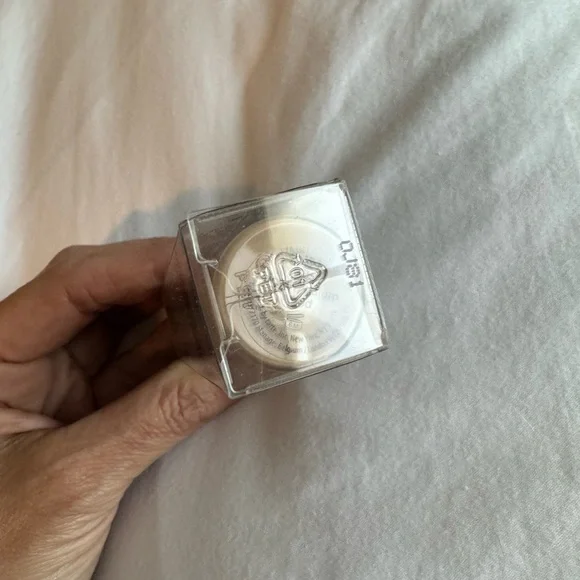 Tarte shape tape. New in box. 27S light-medium sand - Picture 6 of 6